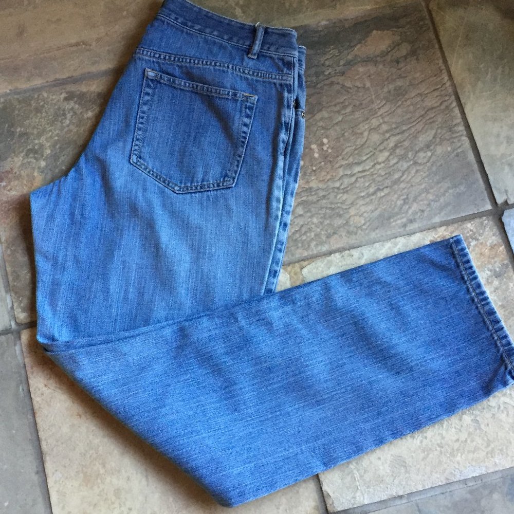 Straight-Fit Boyfriend Jeans - Picture 4 of 16